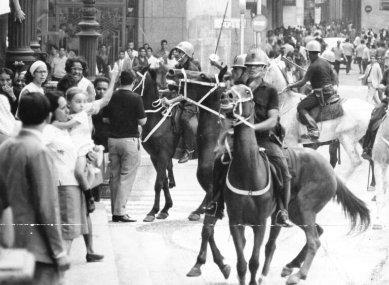 Ditadura Militar no Brasil (1964-1985): Guia Completo